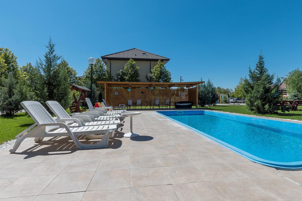 Bucharest Airport Suites & Villas Otopeni Exteriér fotografie