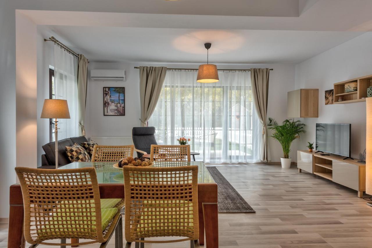 Bucharest Airport Suites & Villas Otopeni Exteriér fotografie